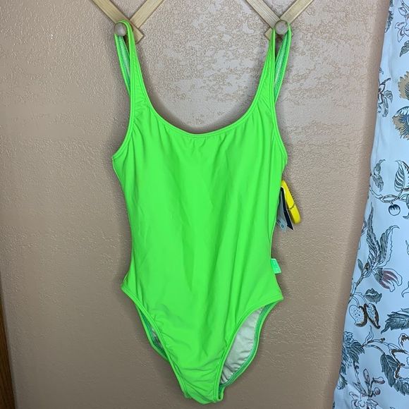 Nautica Classic Crew One Piece Swimsuit Size 8 - Picture 1 of 12